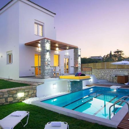 Villa Aada - Moderne Komfortvilla Mit Eigenem Pool Loutra Екстериор снимка
