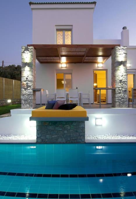 Villa Aada - Moderne Komfortvilla Mit Eigenem Pool Loutra Екстериор снимка
