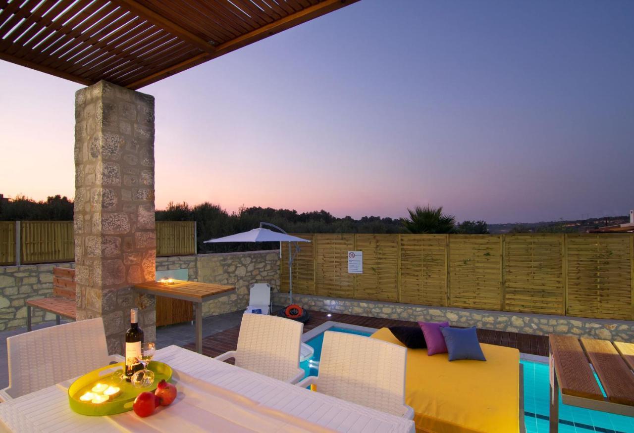 Villa Aada - Moderne Komfortvilla Mit Eigenem Pool Loutra Екстериор снимка